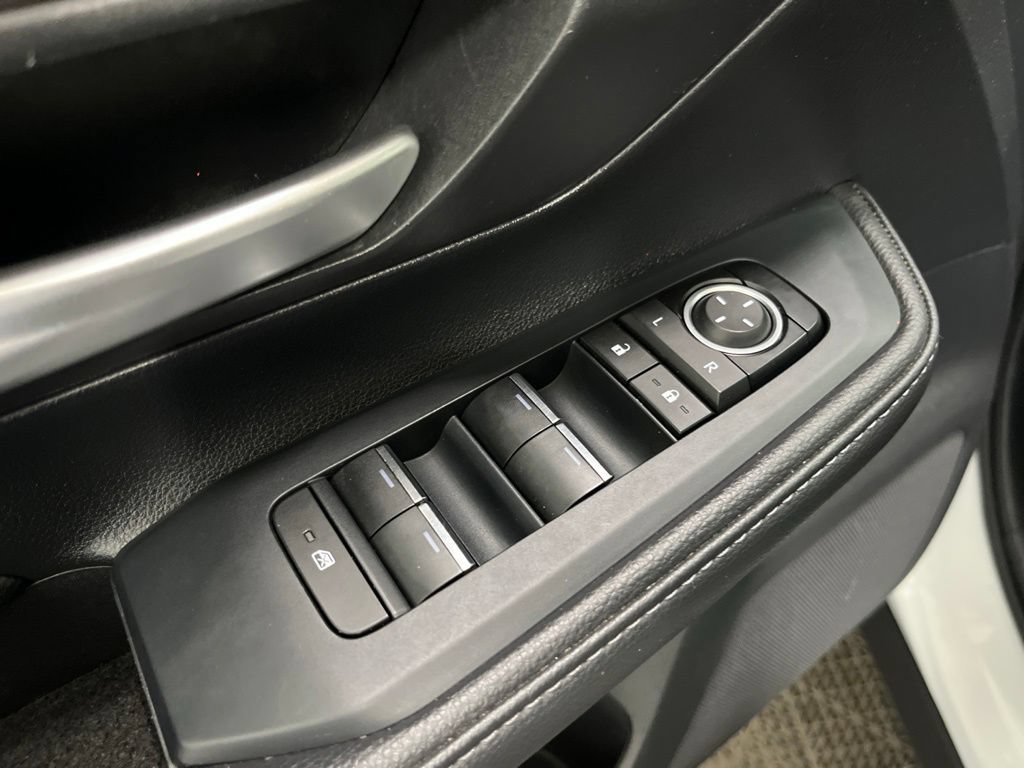 Used 2024 Toyota Grand Highlander AWD image 3