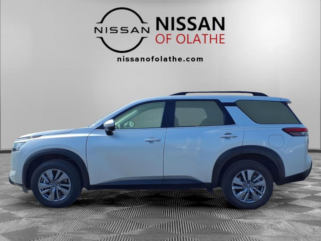 Certified 2025 Nissan Pathfinder SV image 20