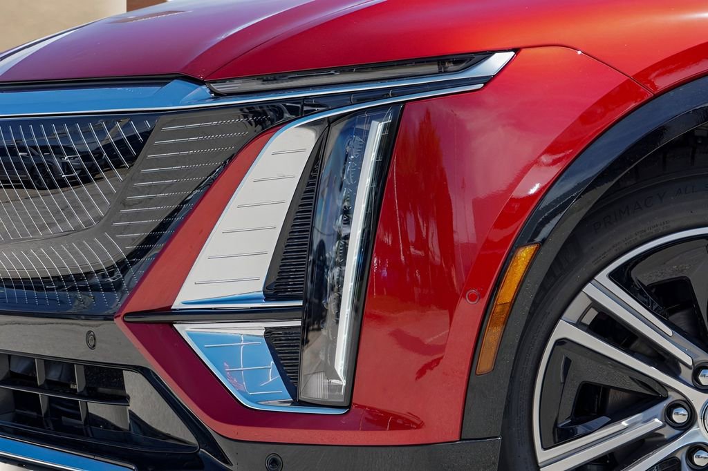 New 2026 Cadillac Lyriq Luxury w/ LPO, Floor Liner Package image 3