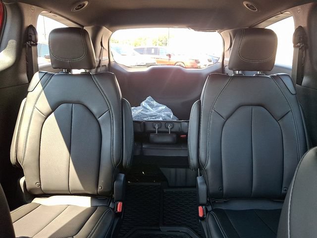 New 2026 Chrysler Voyager LX FWD image 13