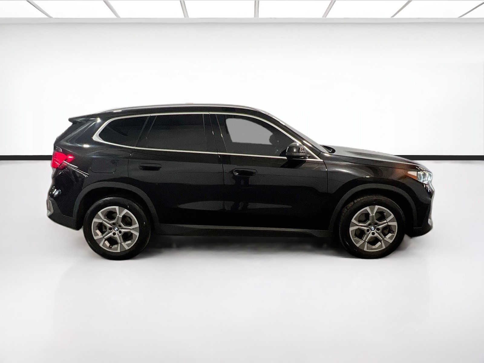 Used 2023 BMW X1 xDrive28i w/ Convenience Package AWD/4WD image 25