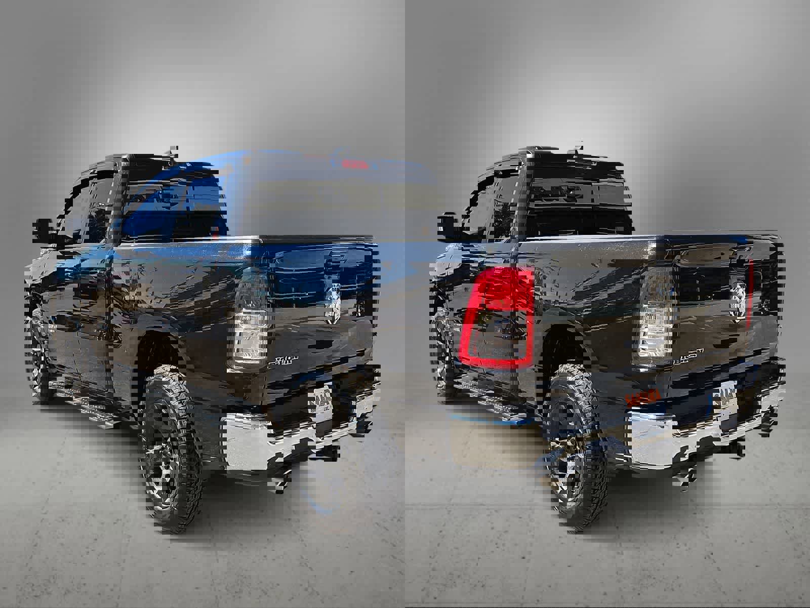 Used 2021 RAM 1500 Big Horn image 7