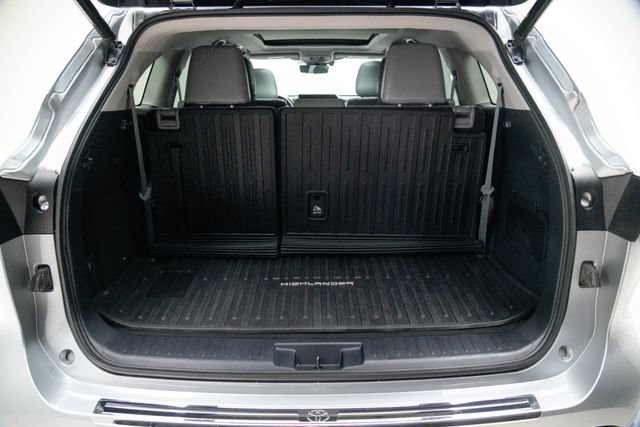Used 2021 Toyota Highlander Platinum AWD/4WD image 12