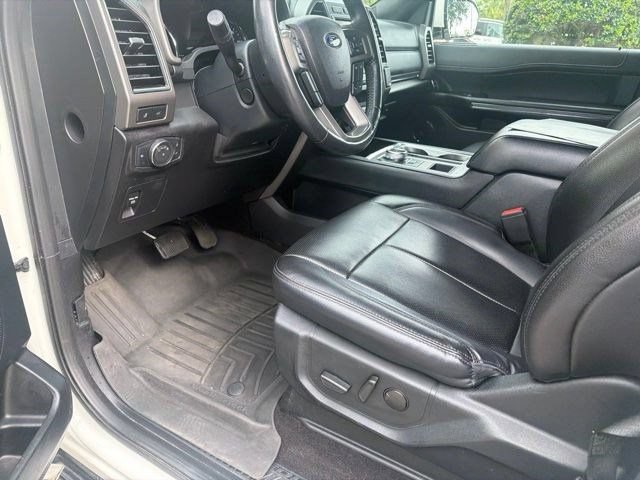 Used 2021 Ford Expedition XLT RWD image 2