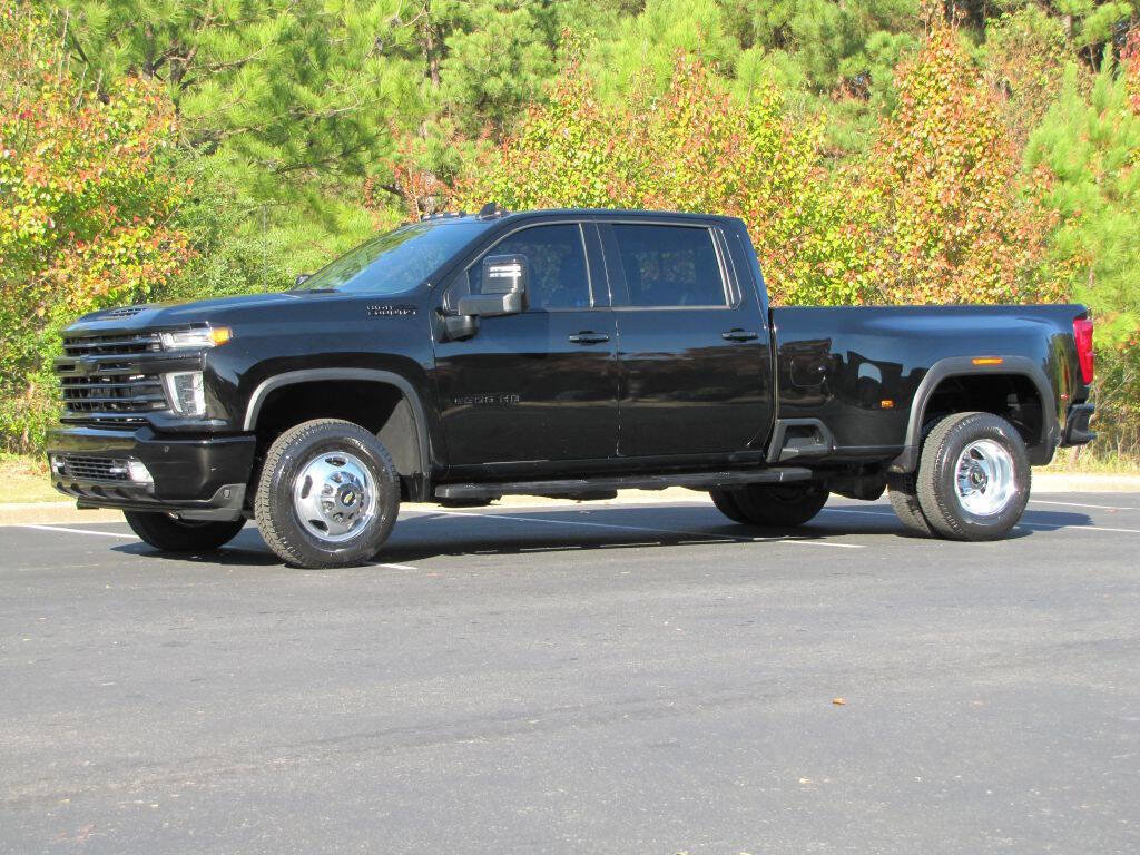 Used 2020 Chevrolet Silverado 3500 High Country AWD/4WD image 3