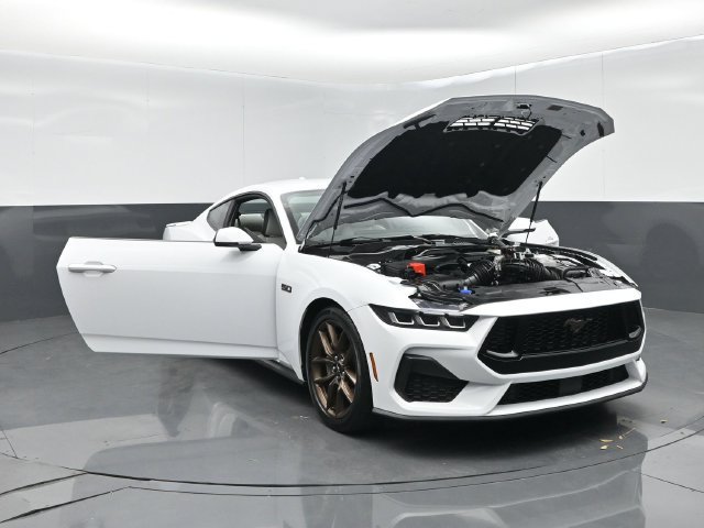 Used 2025 Ford Mustang GT Premium RWD image 59