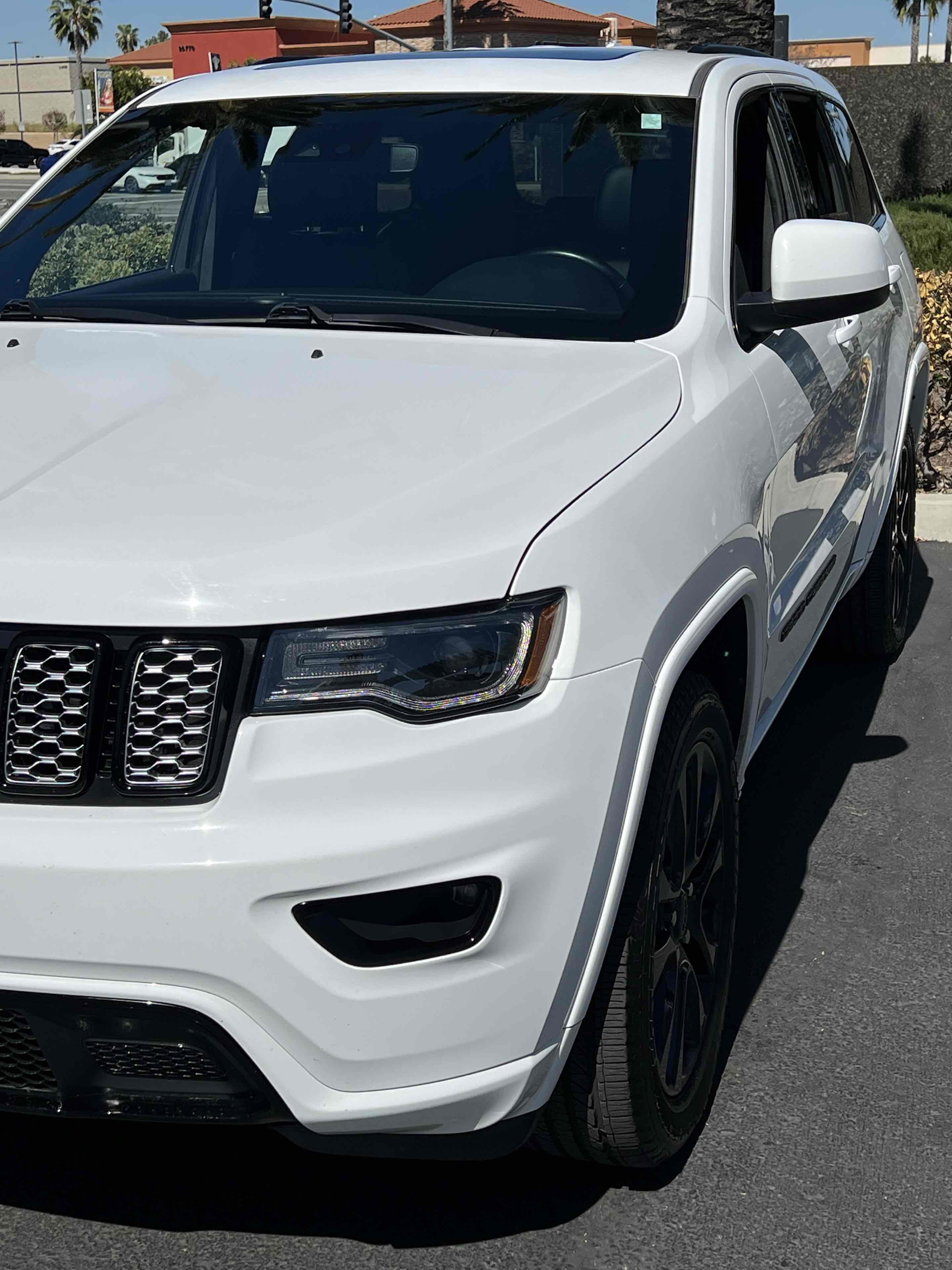 Used 2021 Jeep Grand Cherokee Laredo X image 51