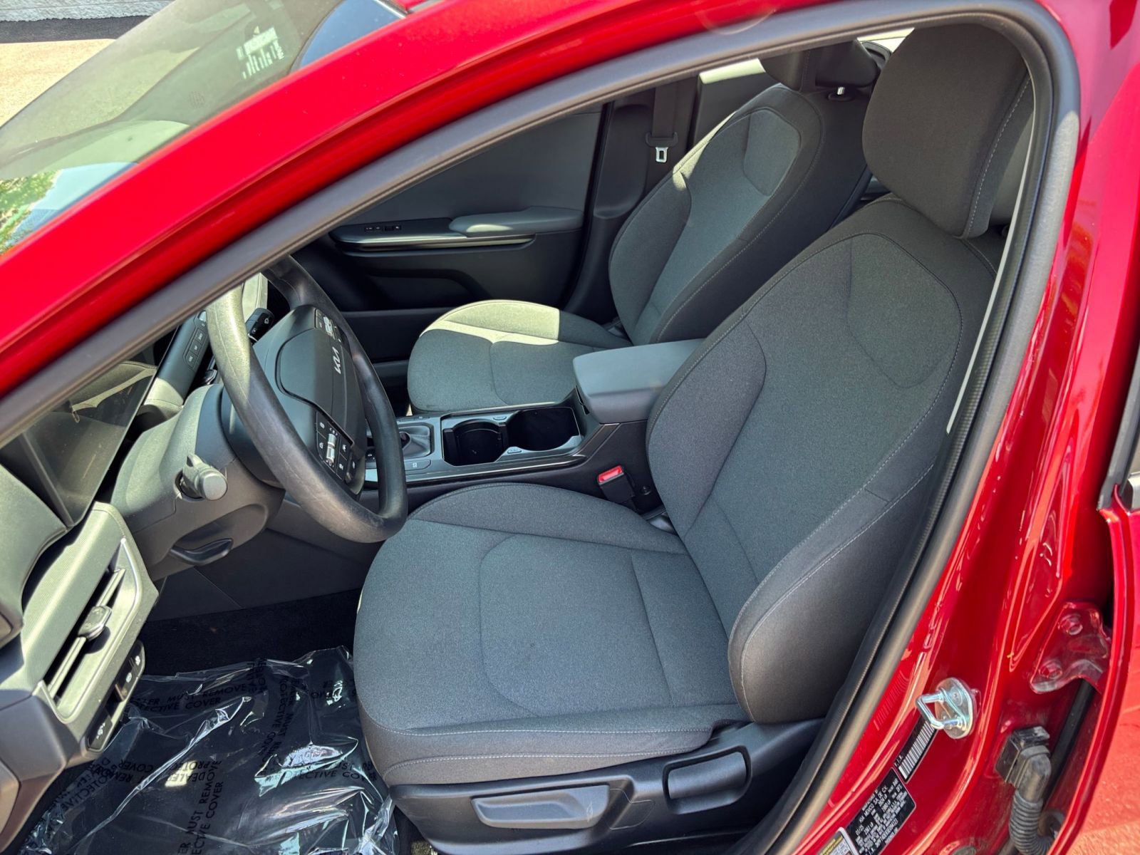 Used 2025 Kia K4 FWD image 36