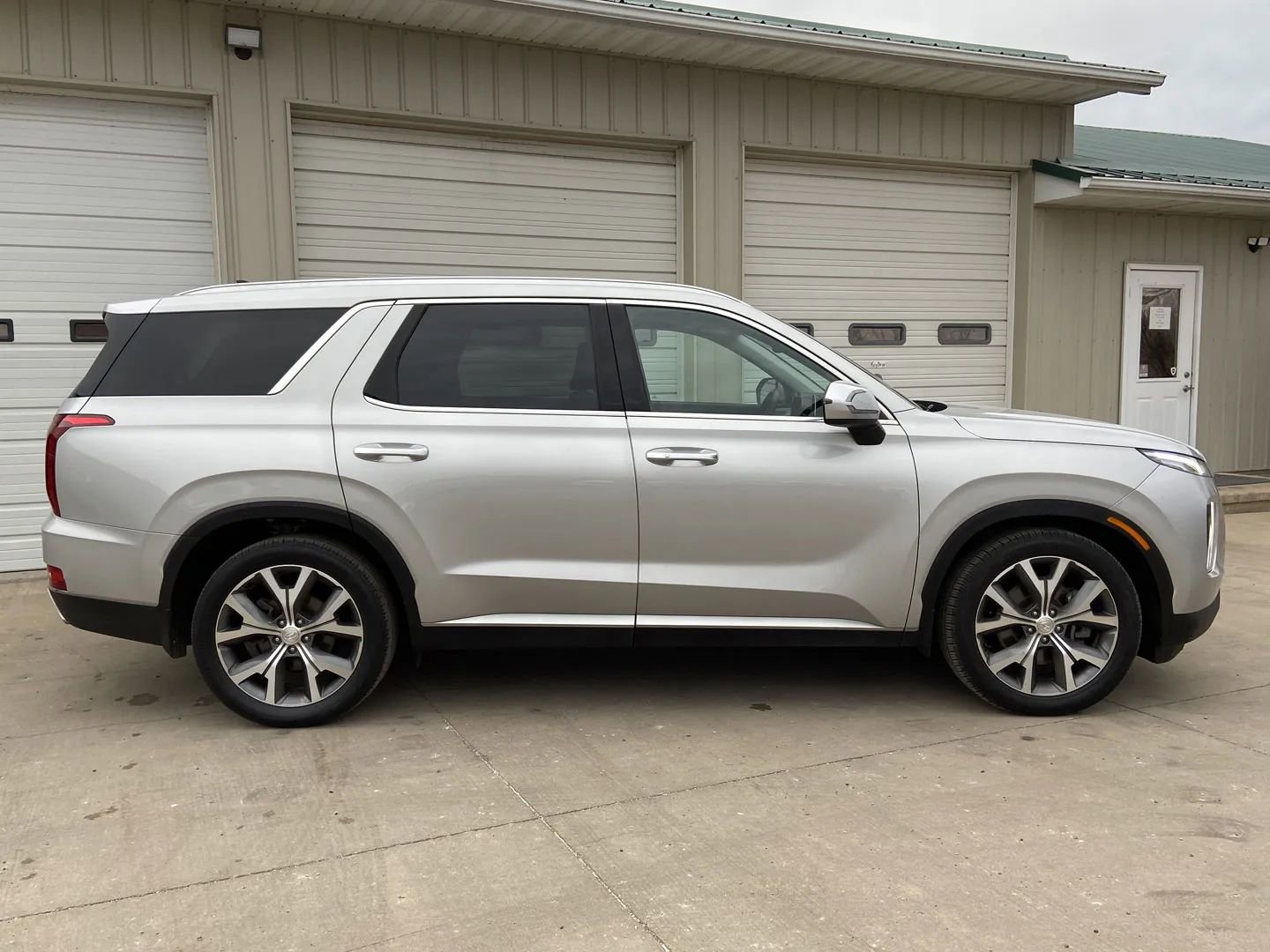 Used 2022 Hyundai Palisade SEL w/ 8P Bench Seat Package image 7