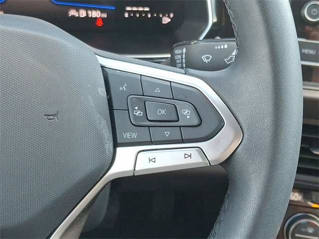 Used 2024 Volkswagen Jetta SE image 21