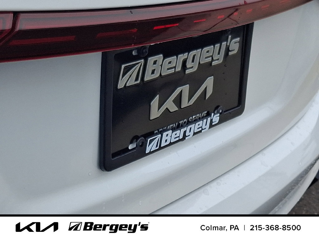 Certified 2023 Kia Forte LXS FWD image 33