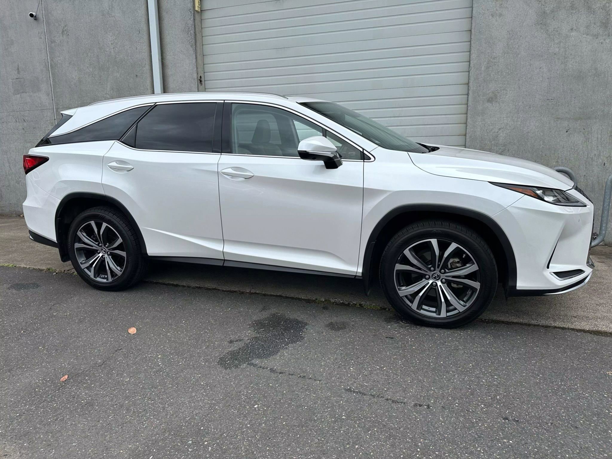 Used 2021 Lexus RX 350L Premium image 3