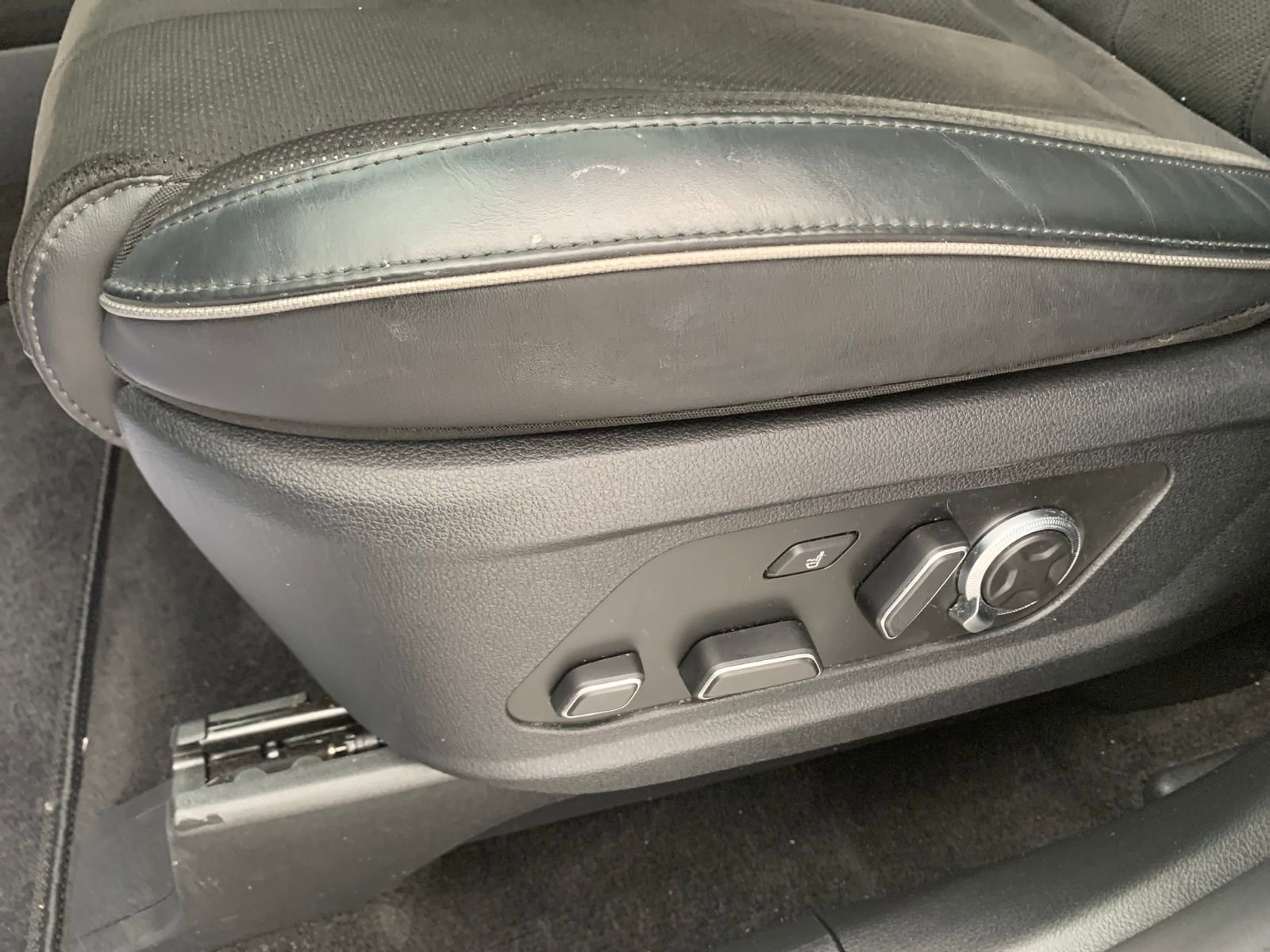 Used 2024 Hyundai Palisade Calligraphy image 14