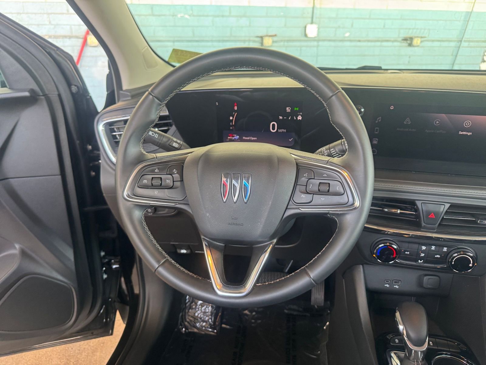 Used 2025 Buick Encore GX Preferred image 25