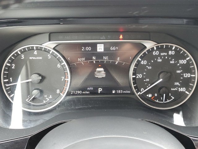 Used 2025 Nissan Pathfinder SL AWD/4WD image 9