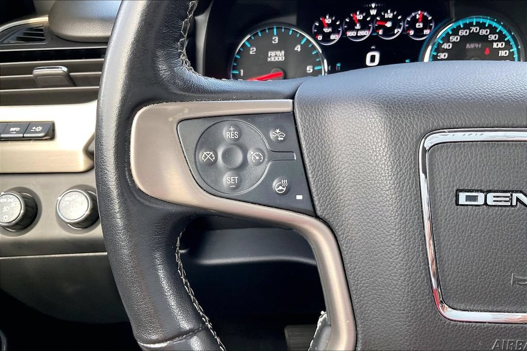 Used 2020 GMC Yukon Denali w/ Denali Premium Package AWD/4WD image 18