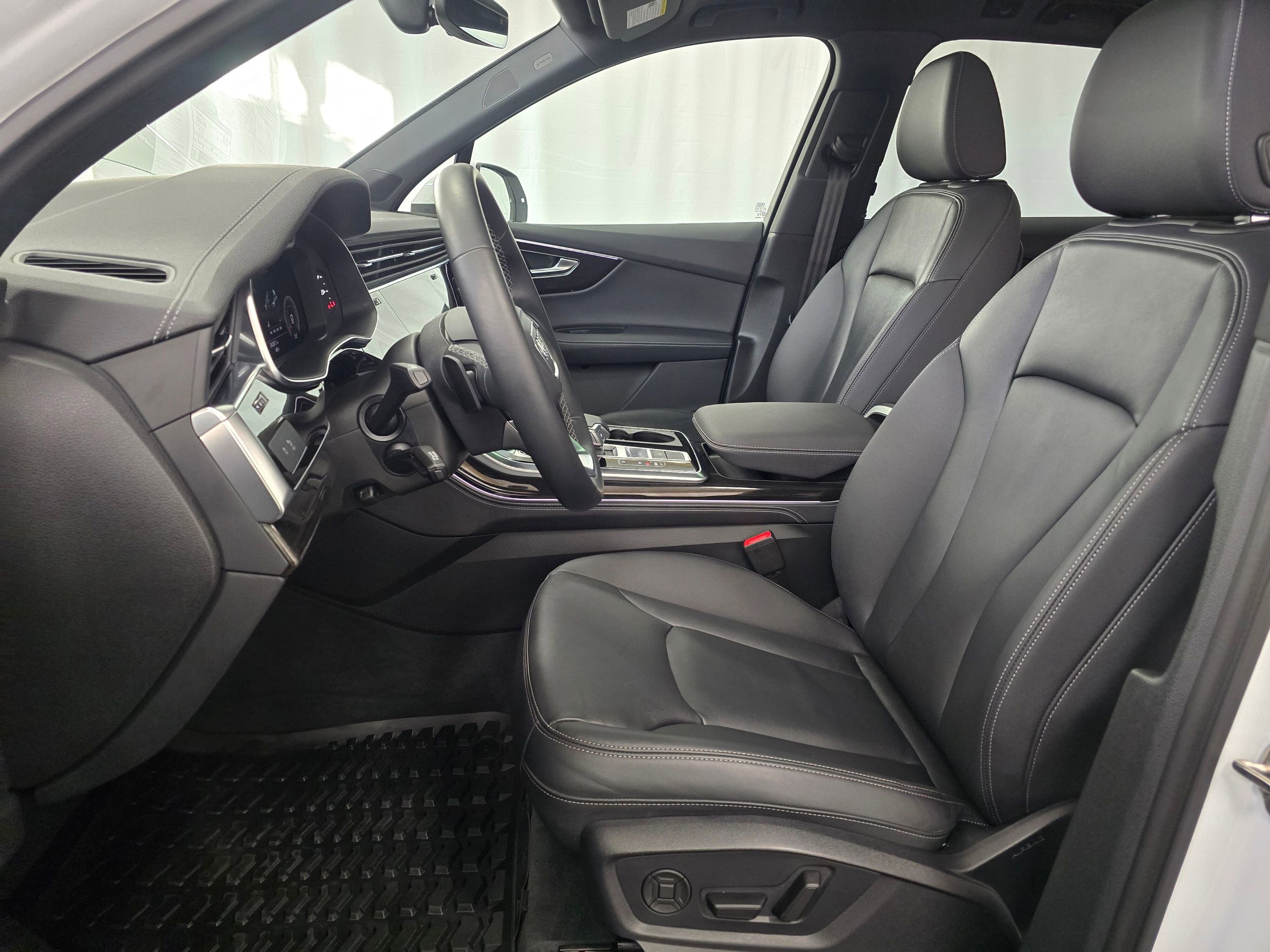 Certified 2025 Audi Q7 3.0T Premium Plus w/ Premium Plus Package image 13