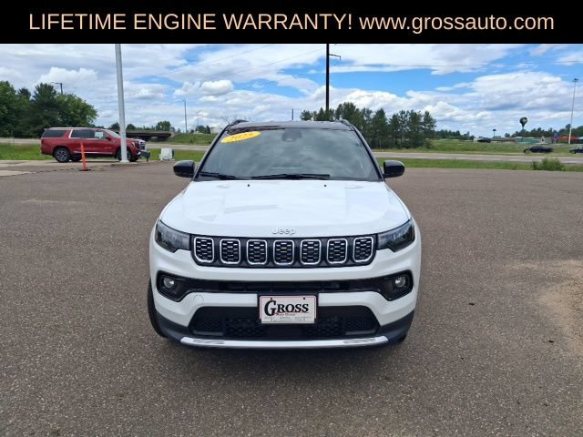 Used 2025 Jeep Compass Limited AWD/4WD image 3