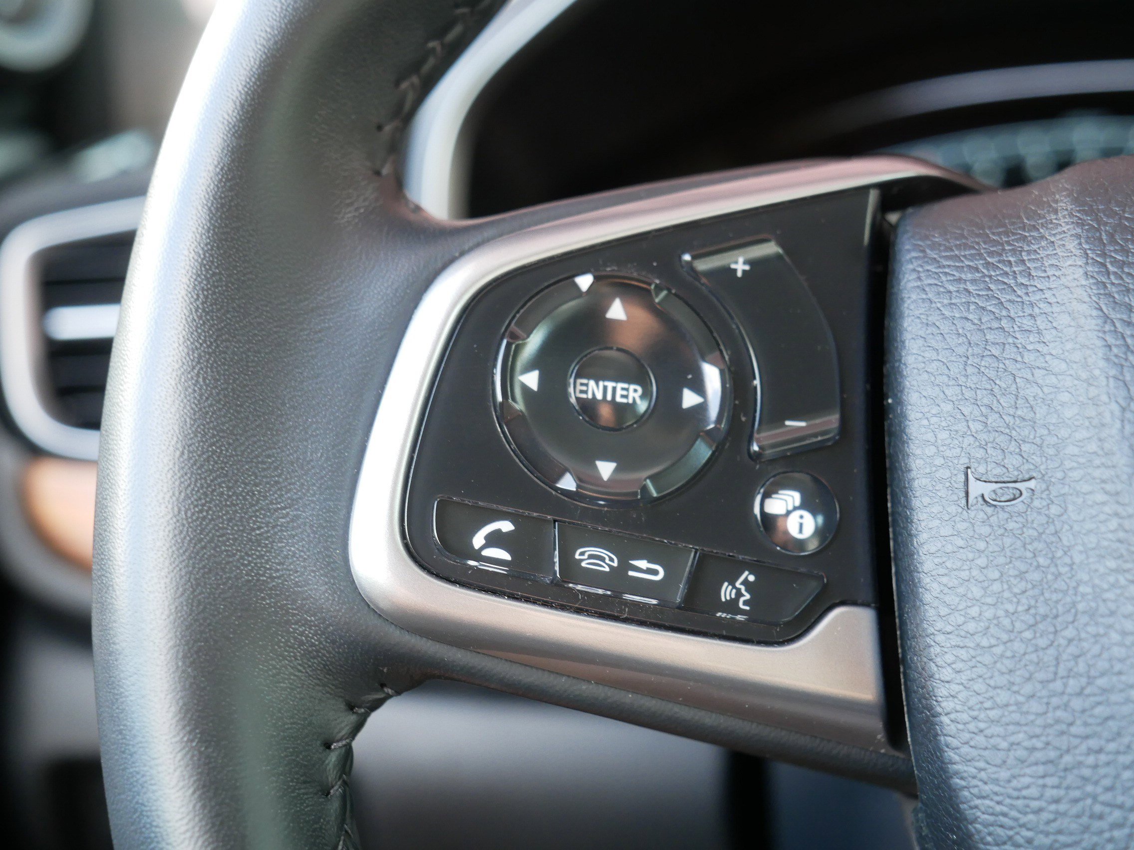 Used 2022 Honda CR-V Touring image 28