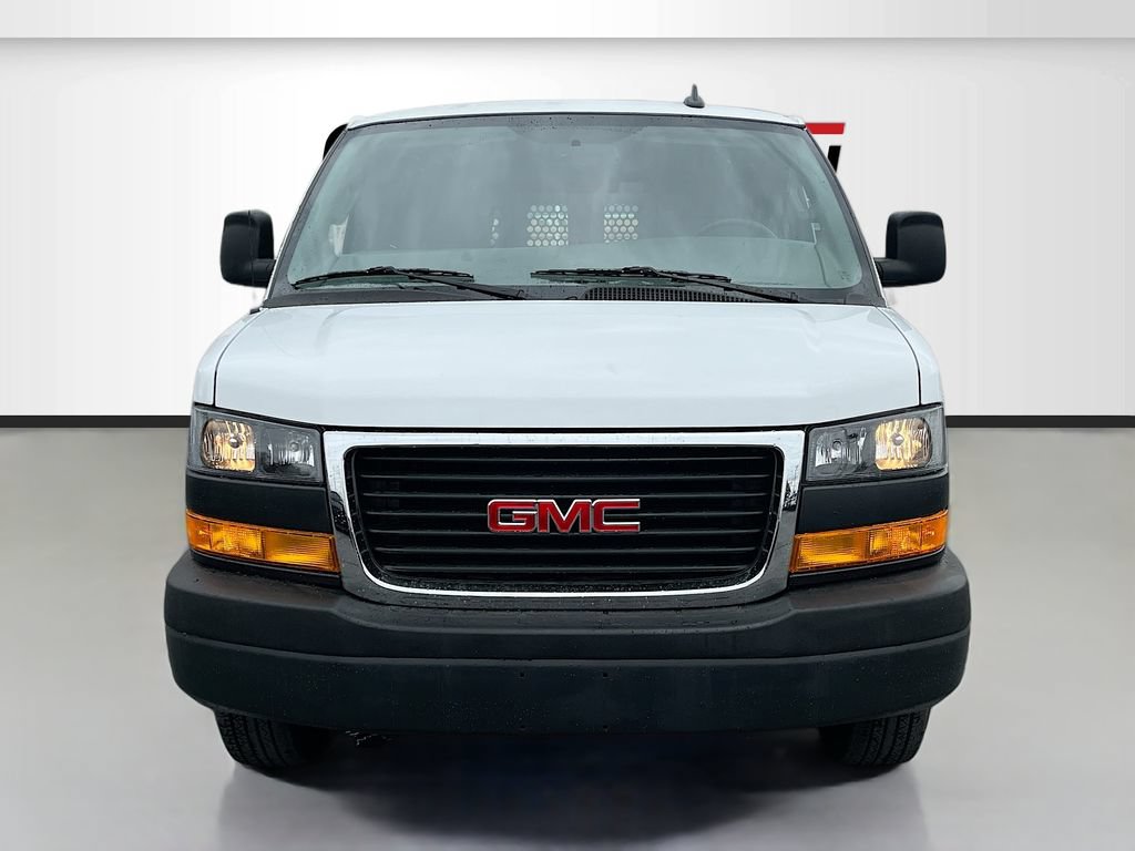 Used 2024 GMC Savana 2500 w/ Driver Convenience Package RWD image 2