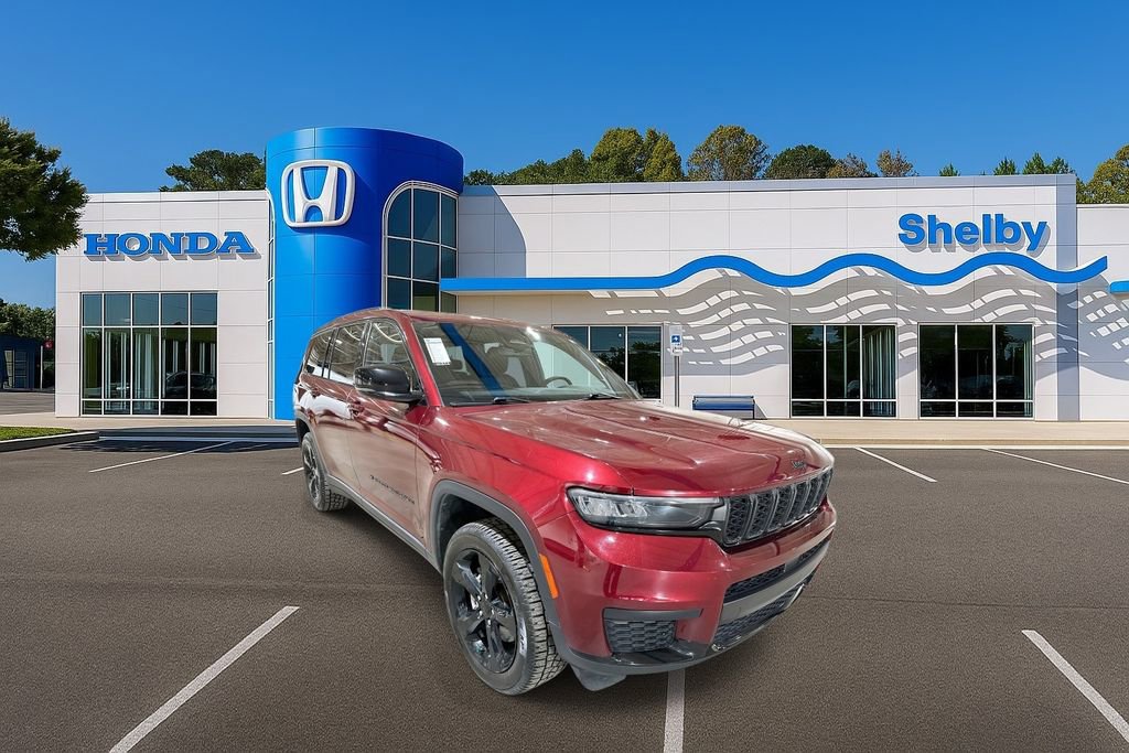 Used 2023 Jeep Grand Cherokee L Laredo image 2