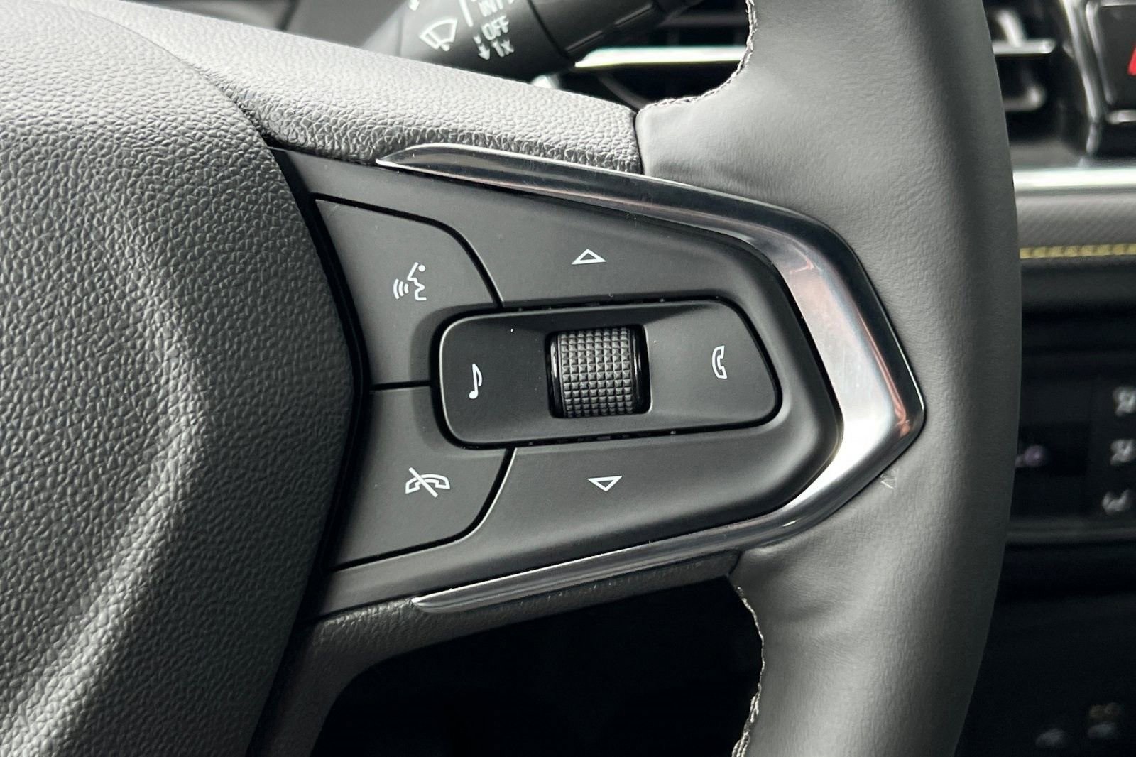 New 2025 Chevrolet TrailBlazer ACTIV w/ Convenience Package image 27