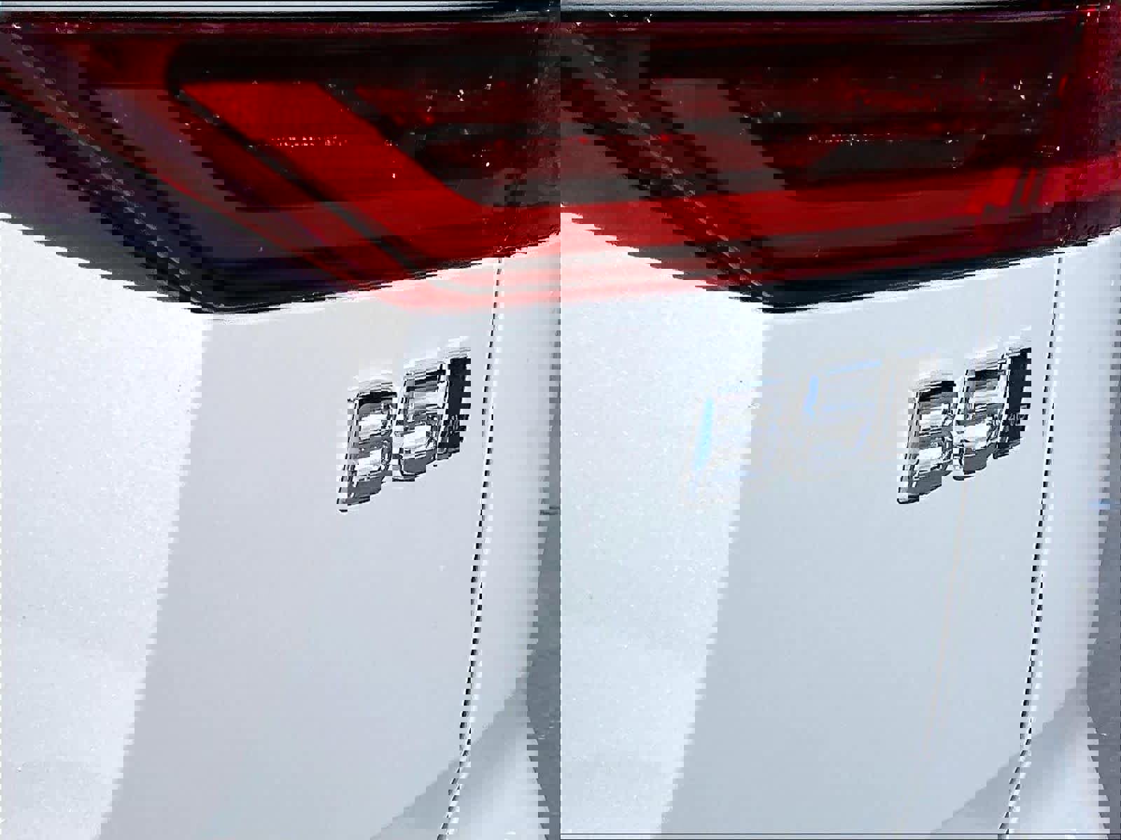 New 2026 Volvo XC60 B5 Ultra w/ Protection Package Premier image 26