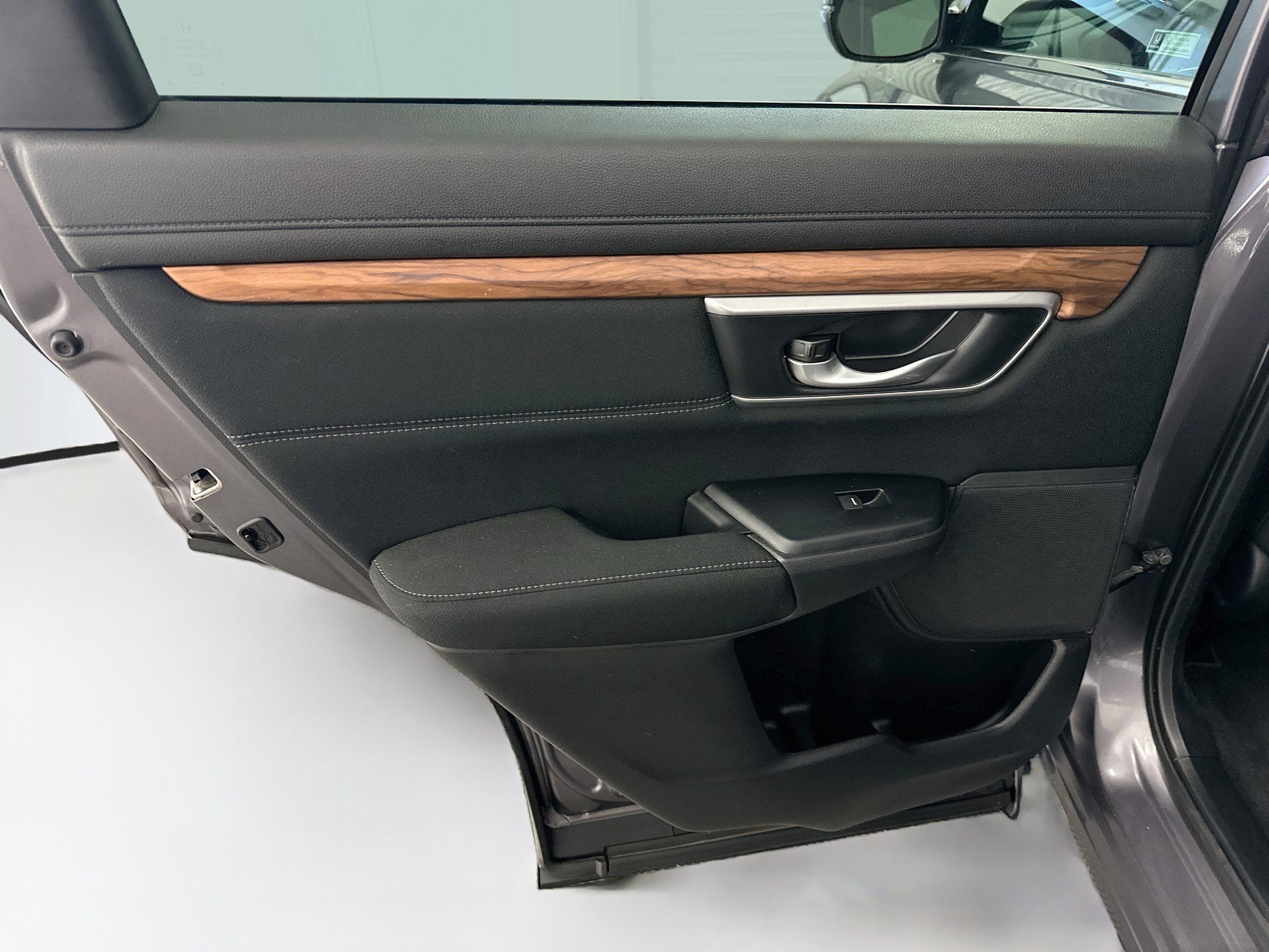 Used 2018 Honda CR-V EX image 27