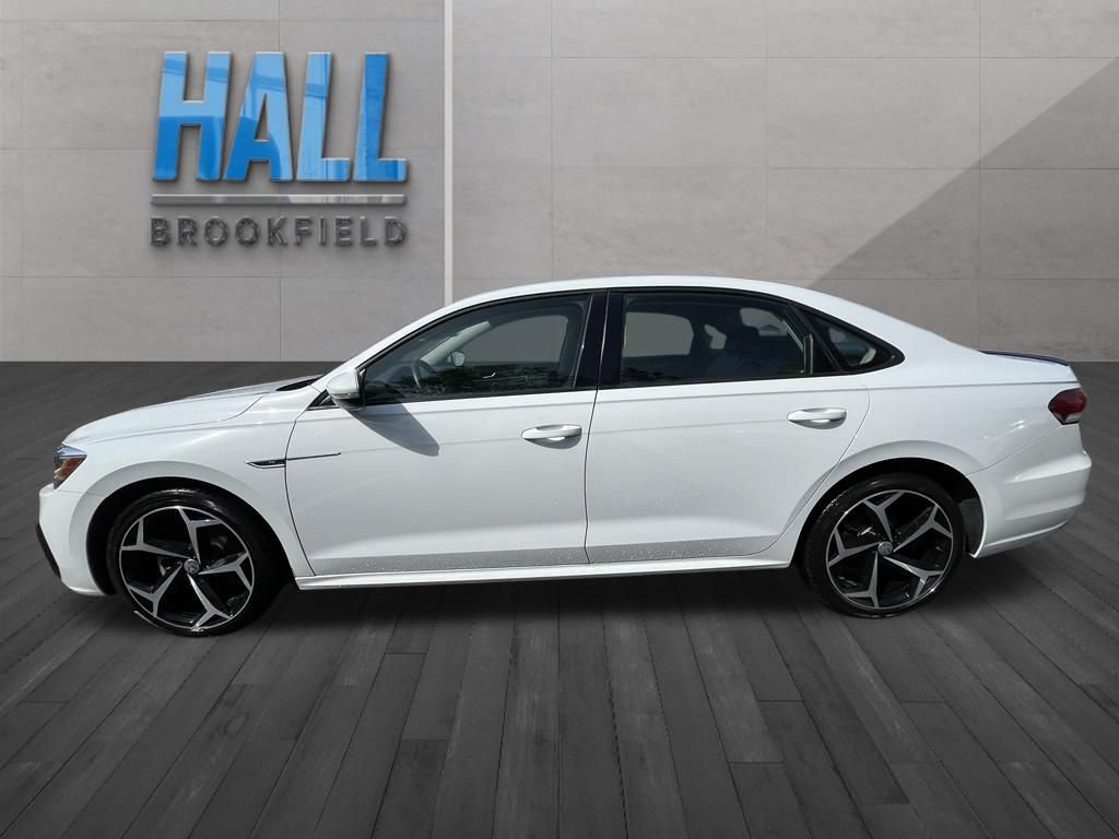 Certified 2020 Volkswagen Passat 2.0T R-Line FWD image 3