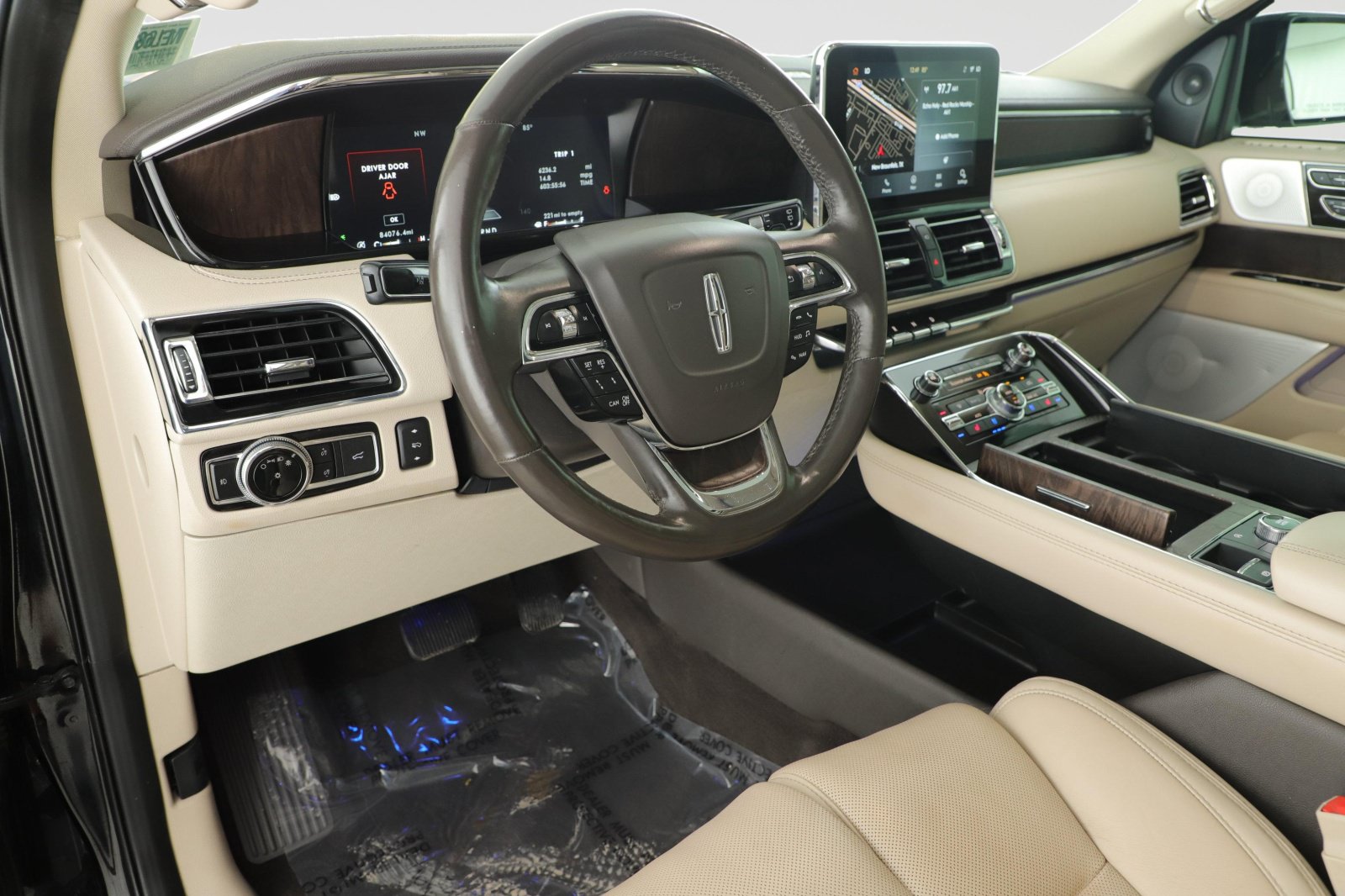Used 2021 Lincoln Navigator Reserve AWD/4WD image 9