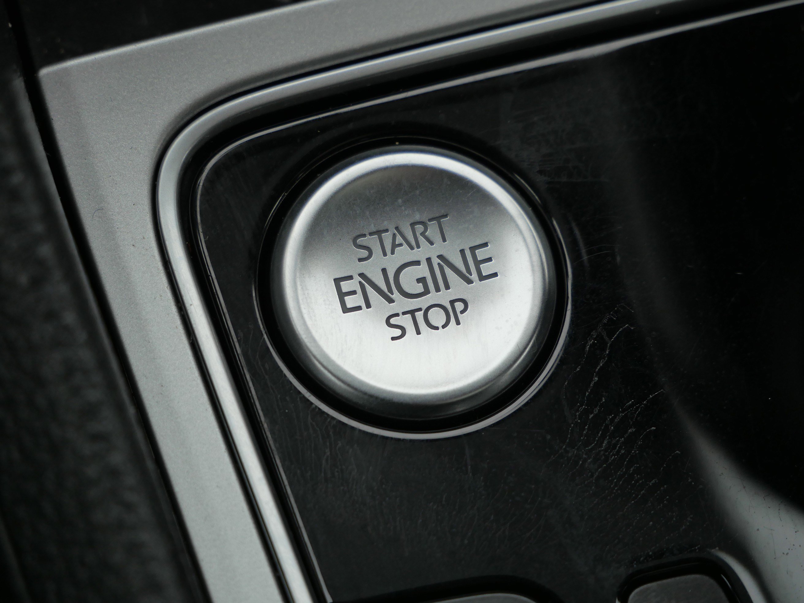 Used 2019 Volkswagen Passat 2.0T Wolfsburg image 27