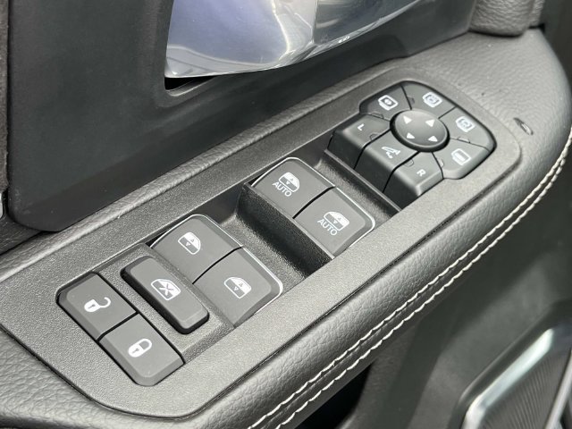 New 2026 RAM 2500 Laramie w/ Sport Appearance Package AWD/4WD image 20