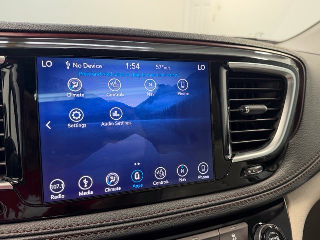 Used 2019 Chrysler Pacifica Limited FWD image 22