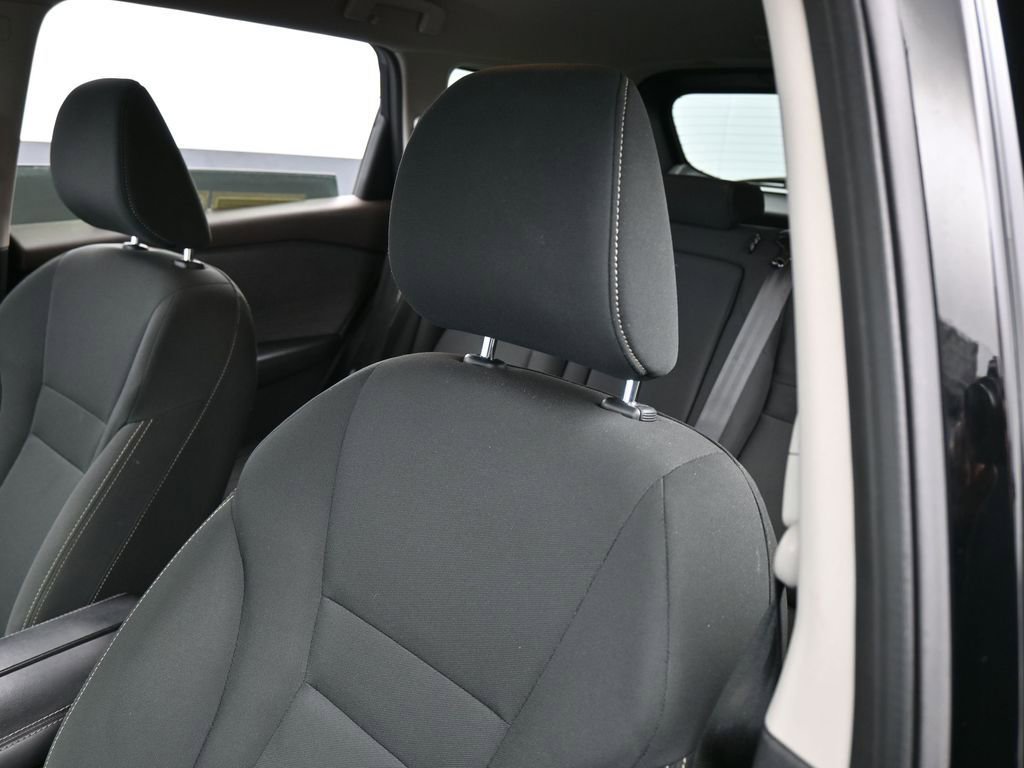 Used 2023 Nissan Rogue S image 16