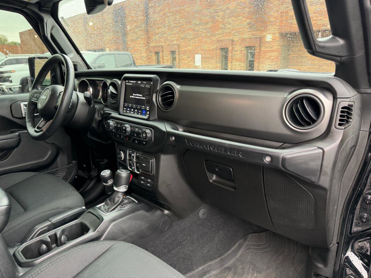 Used 2023 Jeep Wrangler Unlimited Sport AWD/4WD image 17