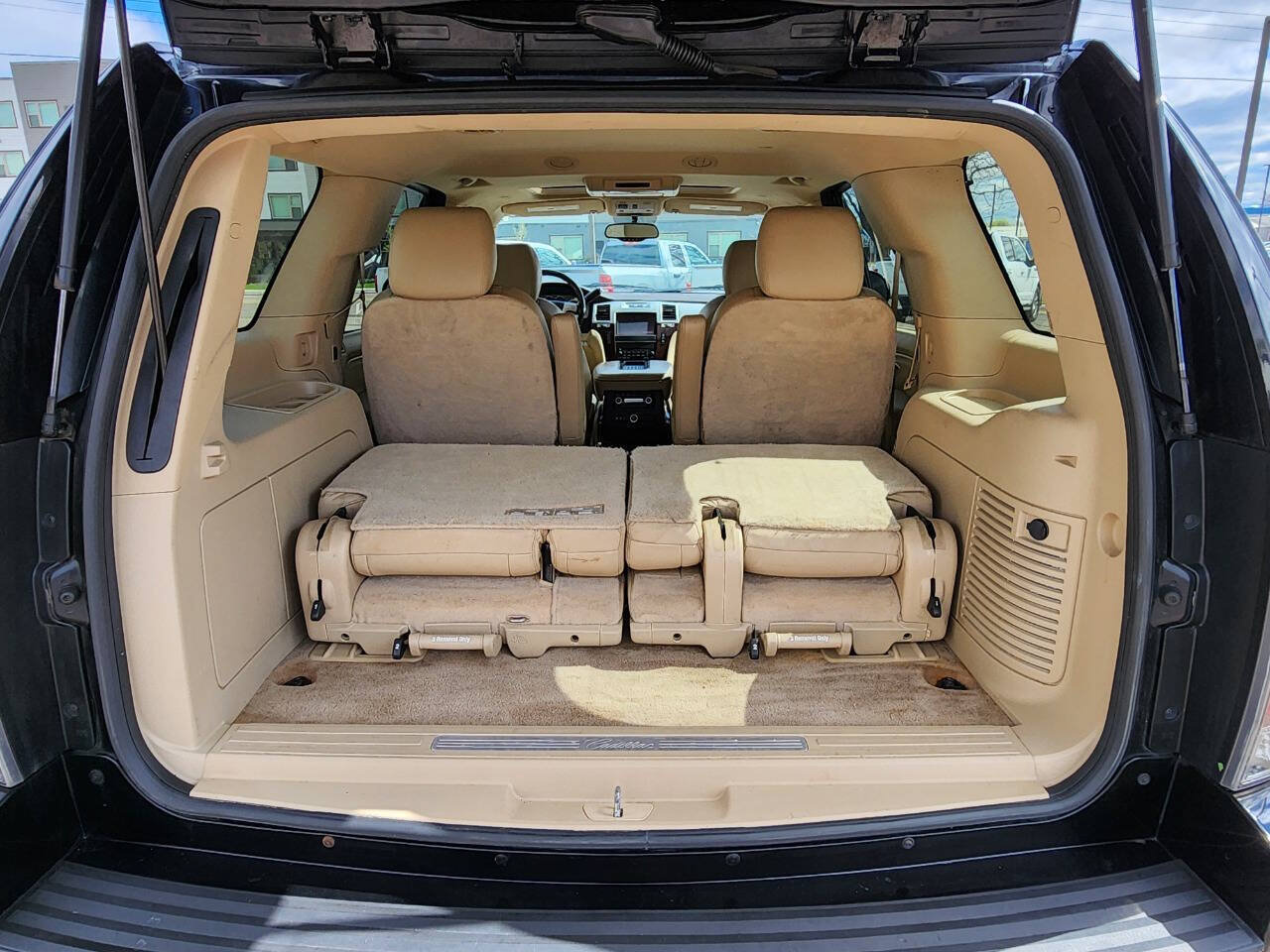 Used 2013 Cadillac Escalade Premium AWD/4WD image 14