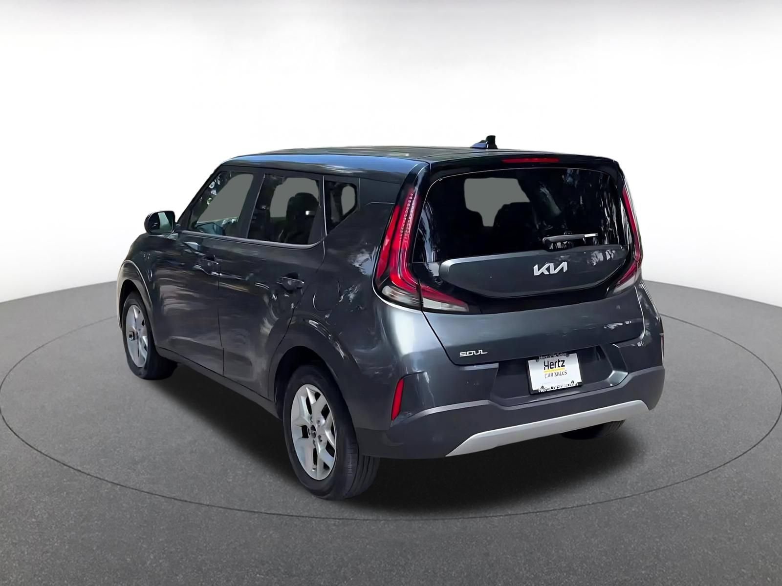 Used 2025 Kia Soul LX w/ LX Technology Package FWD image 10
