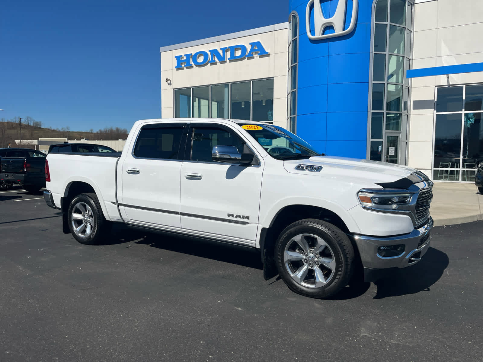 Used 2021 RAM 1500 Limited AWD/4WD image 2
