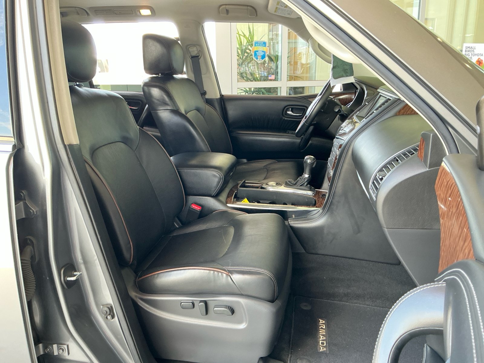 Used 2020 Nissan Armada Platinum w/ Captain's Chairs Package RWD image 19