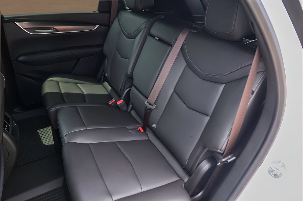 Certified 2024 Cadillac XT5 Luxury FWD image 25