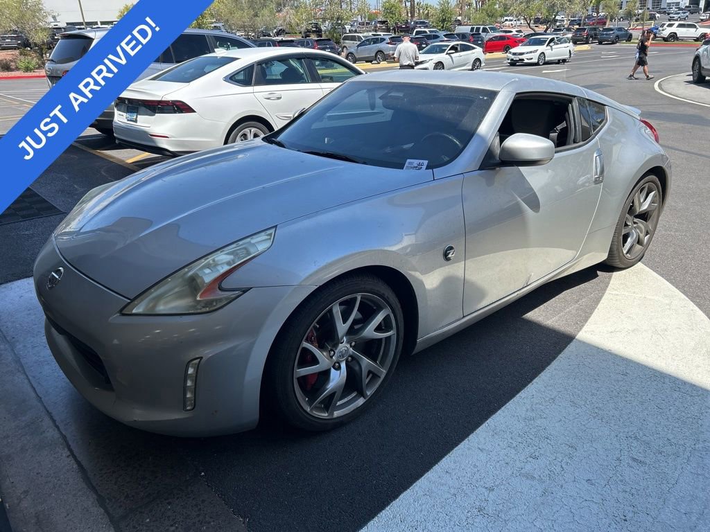 Used 2013 Nissan 370Z Touring w/ Sport Pkg RWD image 1