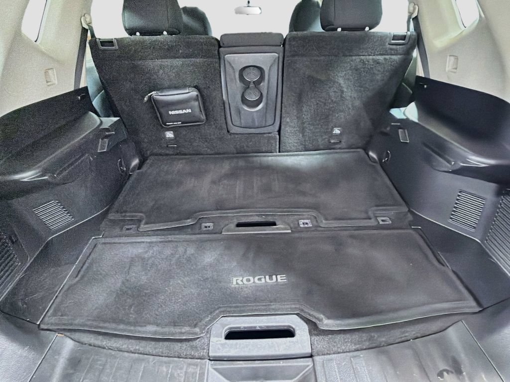 Used 2018 Nissan Rogue S AWD/4WD image 25