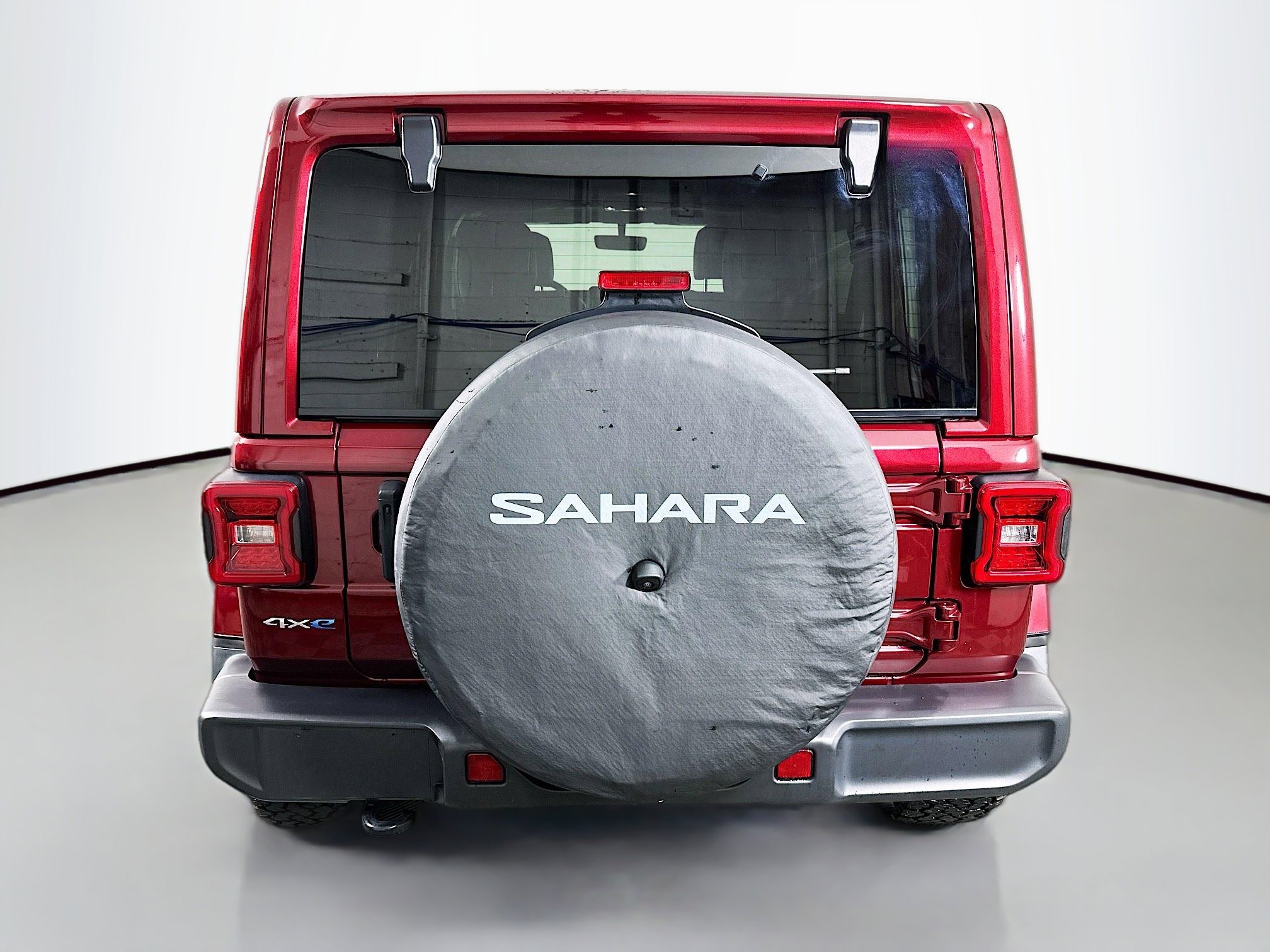 Used 2021 Jeep Wrangler Unlimited Sahara w/ Cold Weather Group image 6