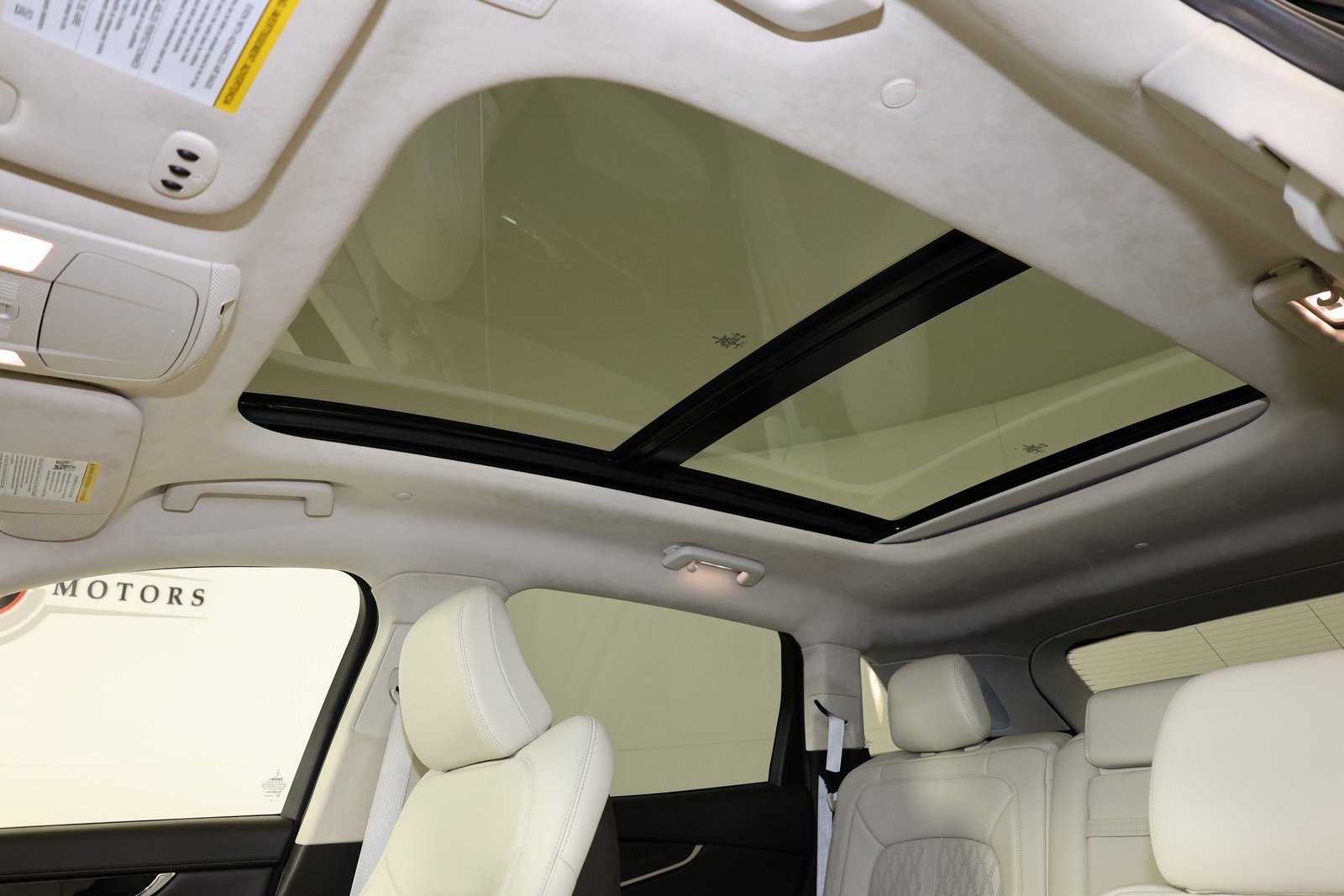 Used 2022 Lincoln Nautilus Black Label w/ Class II Trailer Tow Package image 13