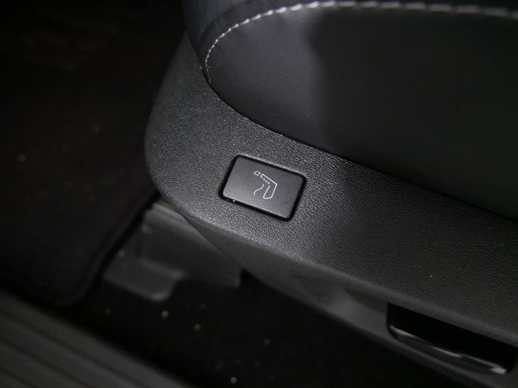 Used 2024 INFINITI QX60 Sensory image 20