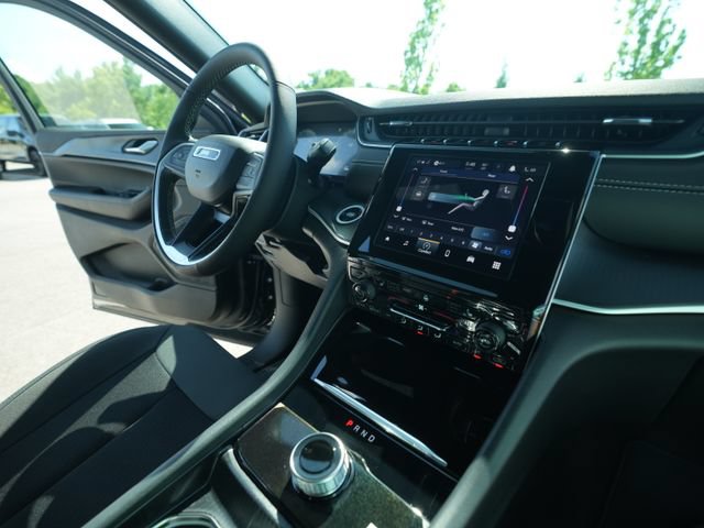 New 2026 Jeep Grand Cherokee L 4WD image 39