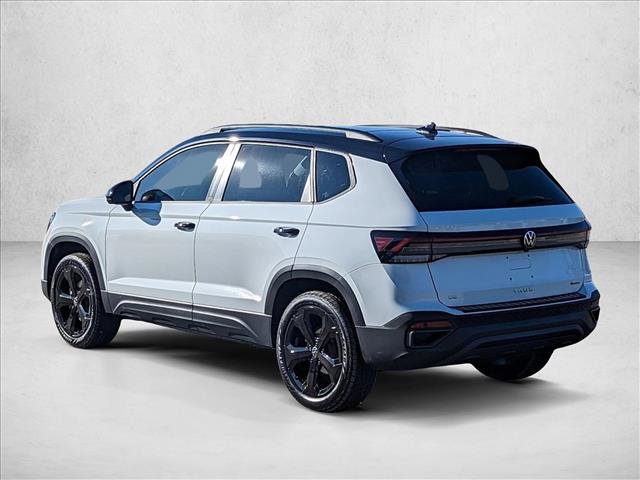 New 2025 Volkswagen Taos SE image 8