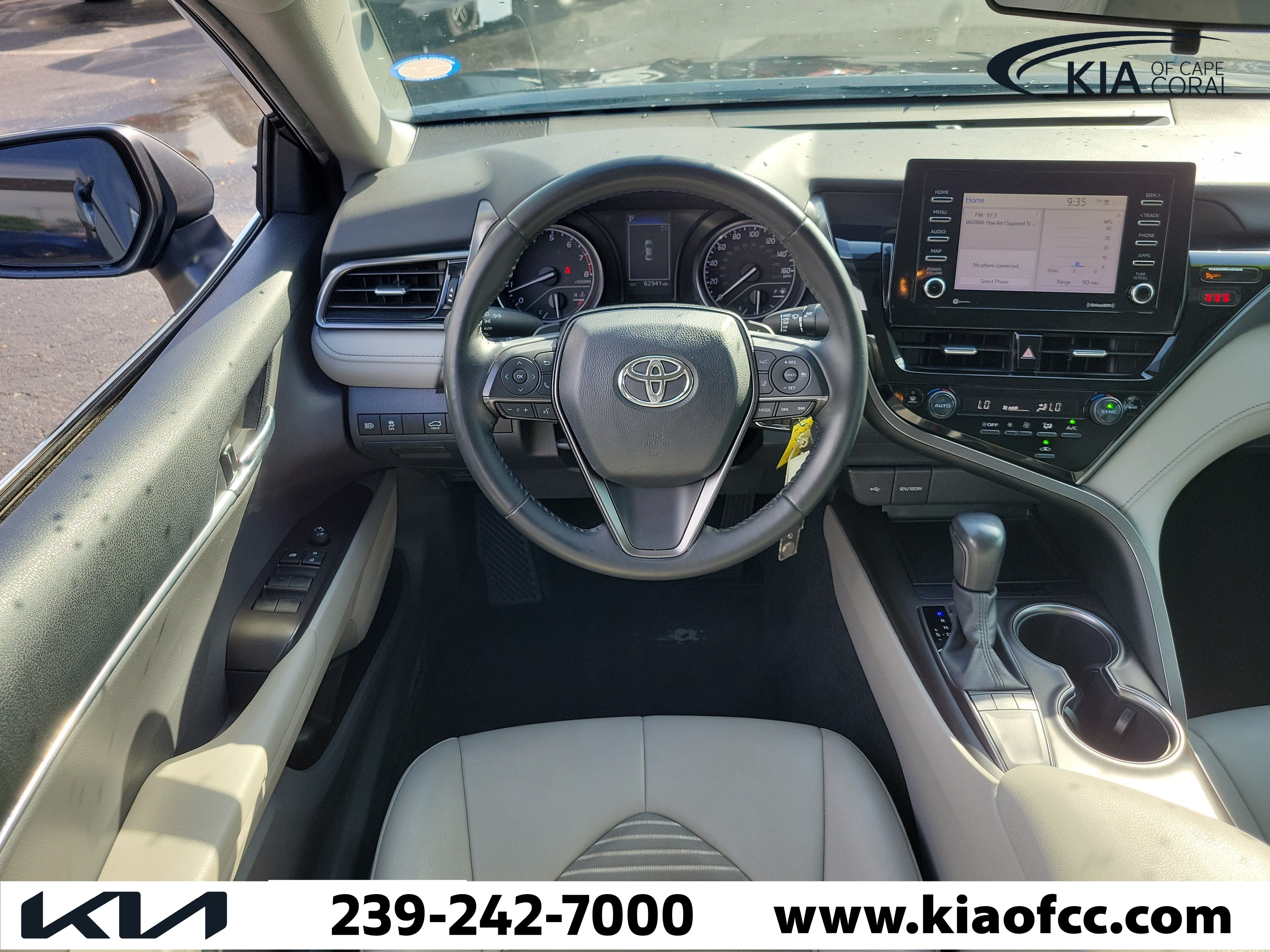 Used 2023 Toyota Camry SE FWD image 16