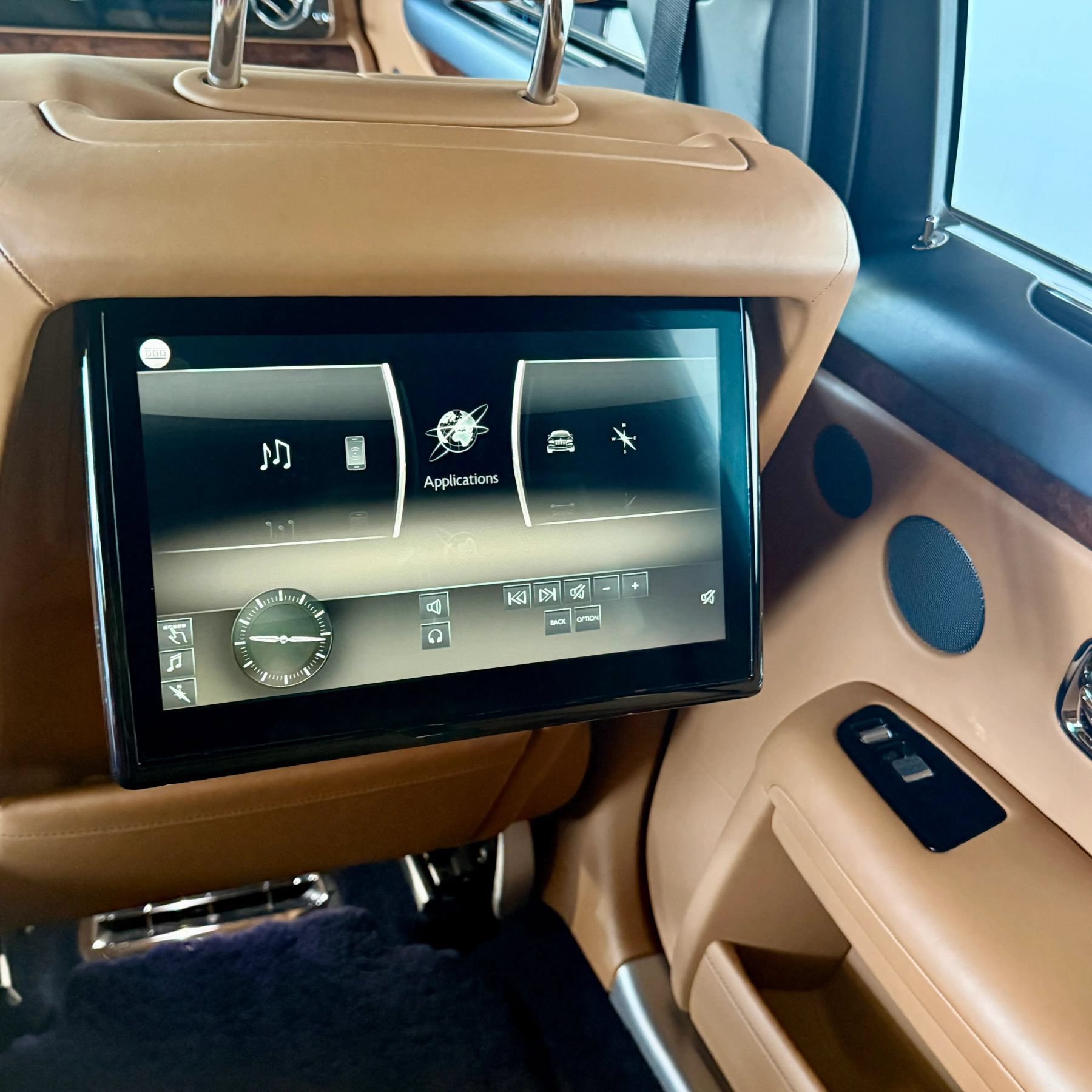 Used 2021 Rolls-Royce Ghost AWD/4WD image 25