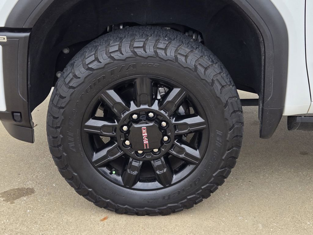 Used 2024 GMC Sierra 2500 AT4 w/ AT4 Premium Plus Package image 11